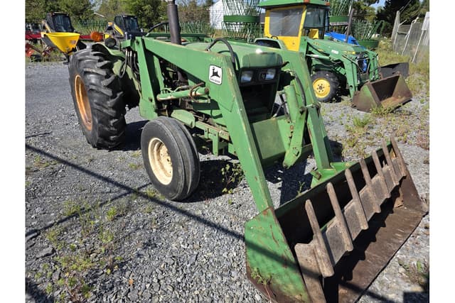 Image of John Deere 850 equipment image 2