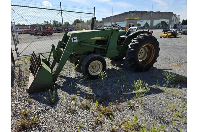 Image of John Deere 850 equipment image 1