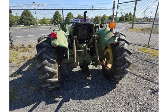 Image of John Deere 850 equipment image 4