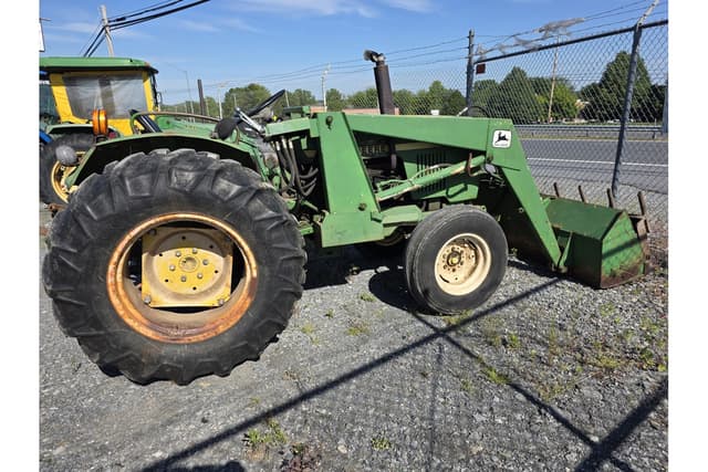 Image of John Deere 850 equipment image 3