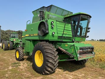 Main image John Deere 8820