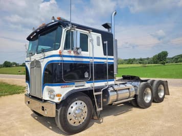 Main image Kenworth K100