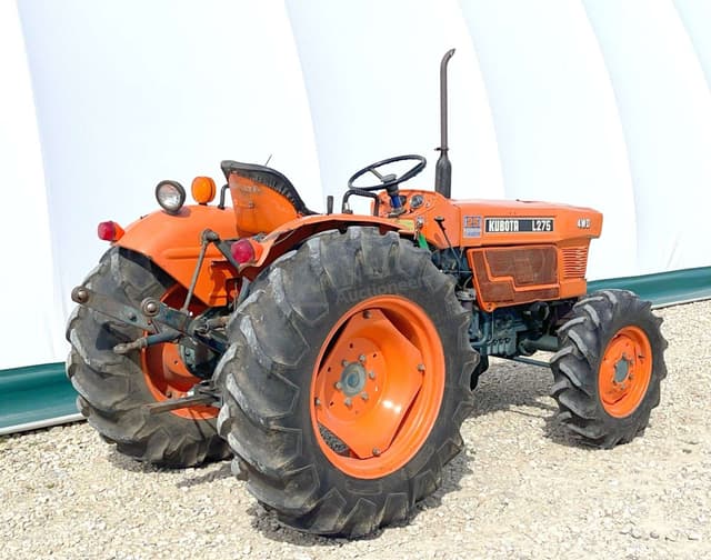 Image of Kubota L275 equipment image 4