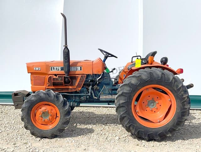 Image of Kubota L275 equipment image 3