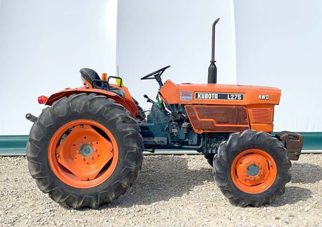 Image of Kubota L275 equipment image 2