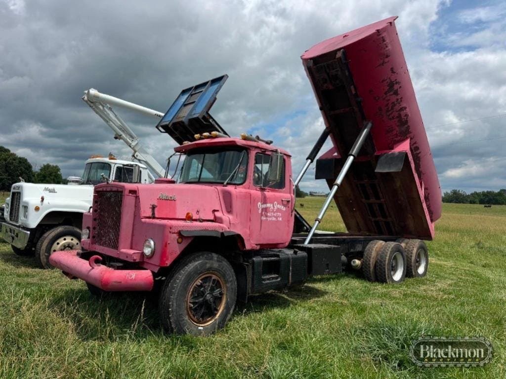 1983 Mack DM686SX Equipment Image0