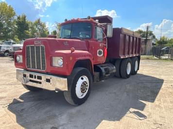 Main image Mack R685ST