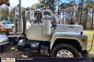 1983 Mack R686ST Image