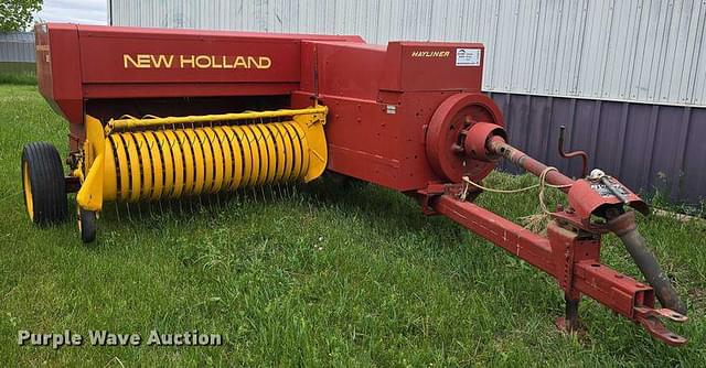 Image of New Holland 311 equipment image 2