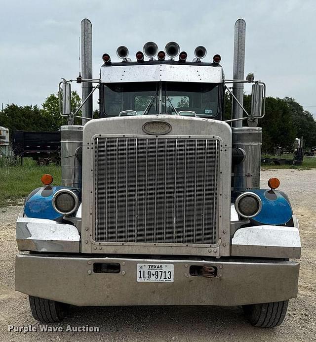 Image of Peterbilt 359 equipment image 1