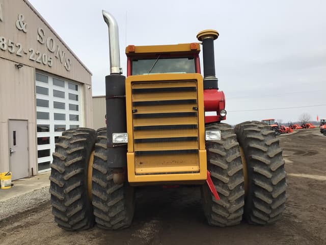 Image of Versatile 835 equipment image 4