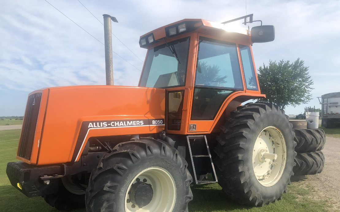 Main image Allis Chalmers 8050