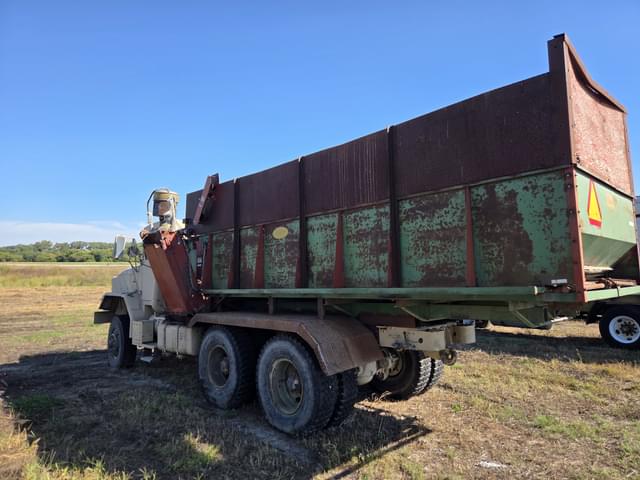 Image of AM General M923 equipment image 3