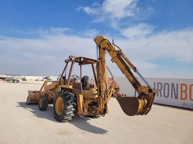 Image of Case 580 Super E equipment image 2