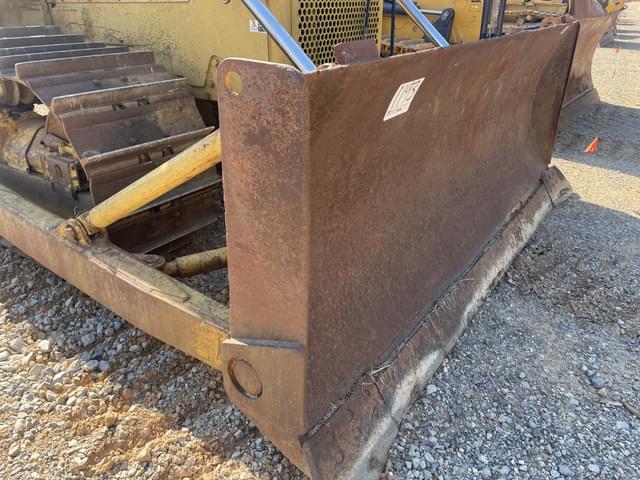 Image of Caterpillar D6D equipment image 4