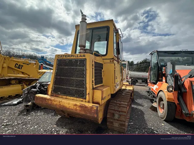 Image of Caterpillar 943LGP equipment image 3
