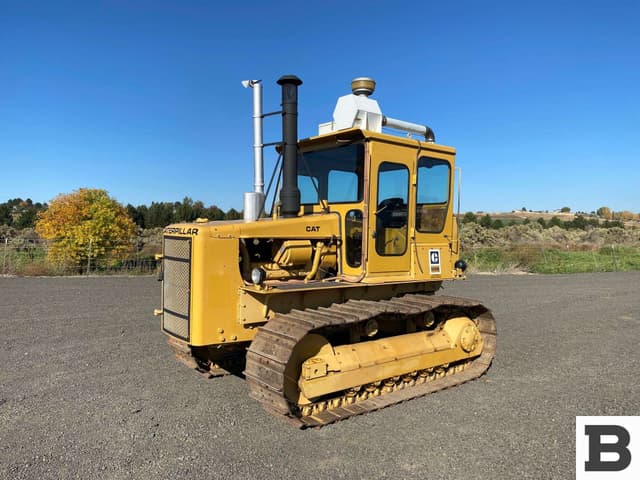 Image of Caterpillar D5B equipment image 1