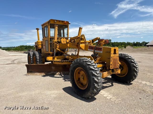 Image of Champion D-565 equipment image 2