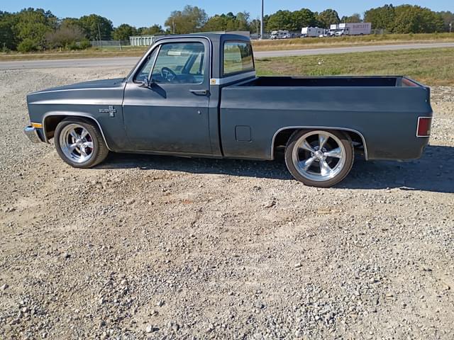 Image of Chevrolet C10 equipment image 3