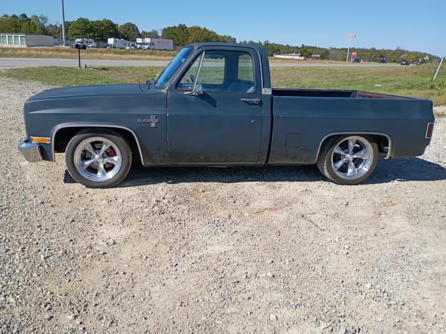 Image of Chevrolet C10 equipment image 2