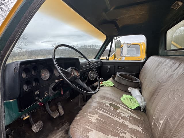 Image of Chevrolet C60 equipment image 4