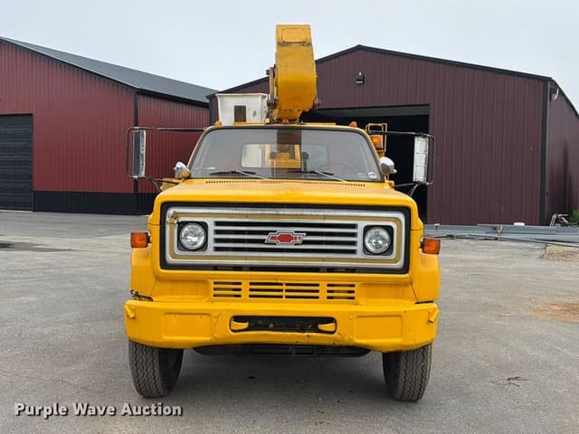 Image of Chevrolet C70 equipment image 1