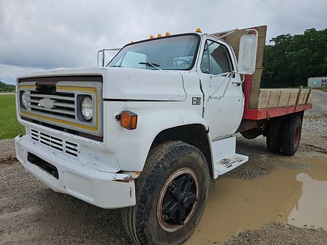 Image of Chevrolet C70 equipment image 2