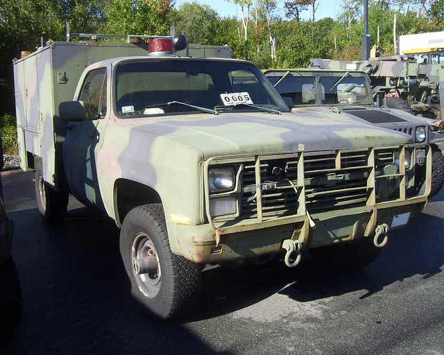 Image of Chevrolet D30 equipment image 1