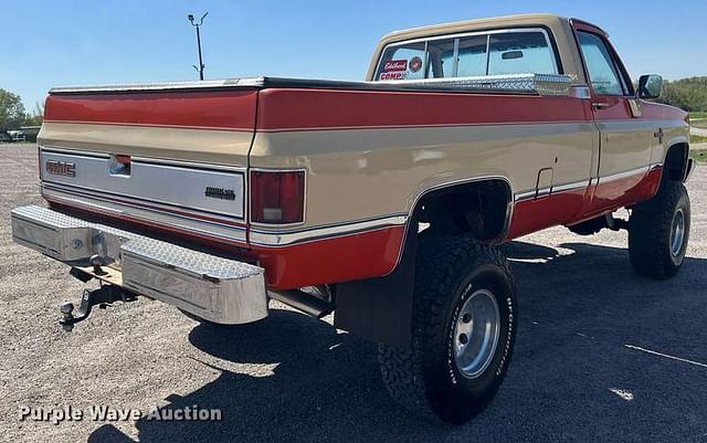 Image of Chevrolet K10 equipment image 4
