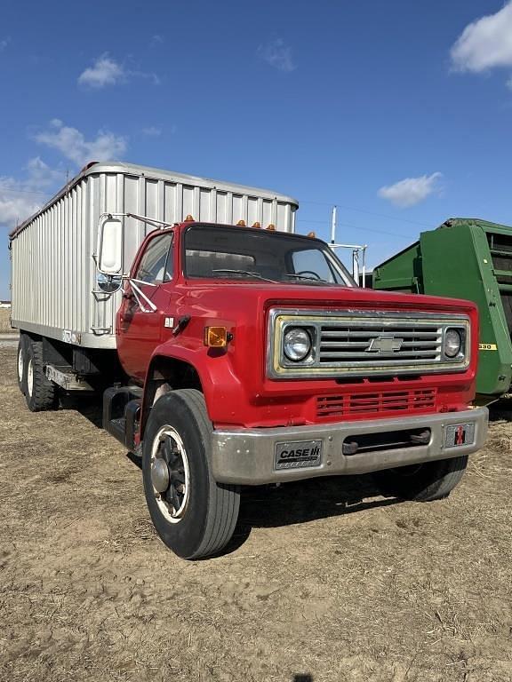 Image of Chevrolet C70 equipment image 2