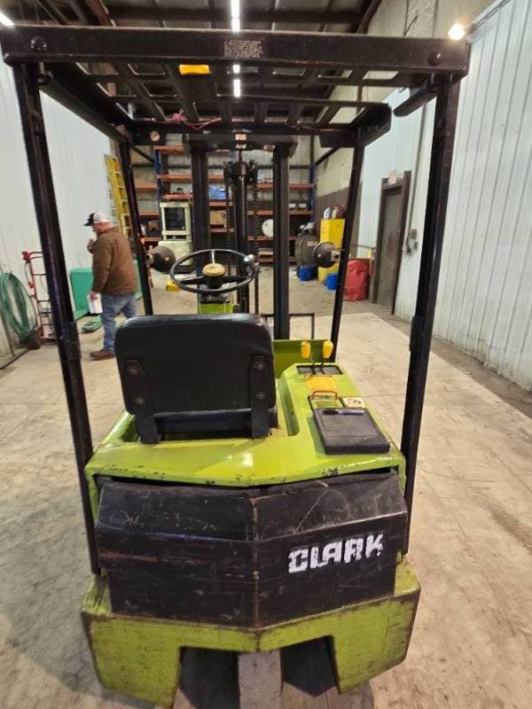 Image of Clark TM15 equipment image 4