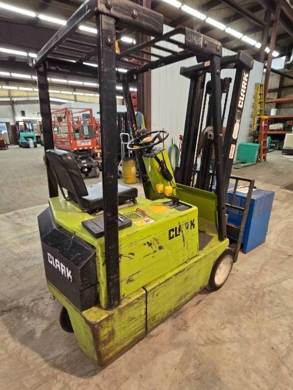 Image of Clark TM15 equipment image 3