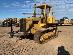 1984 John Deere 750D Image