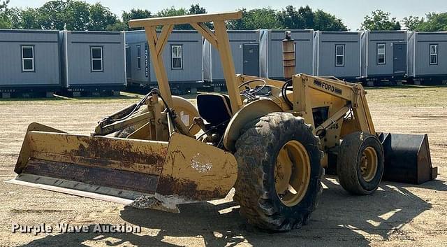 Image of Ford 445 equipment image 4