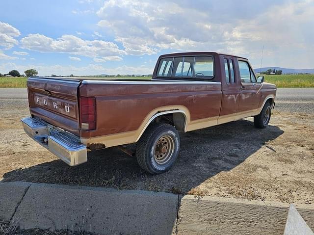 Image of Ford F-150 equipment image 1