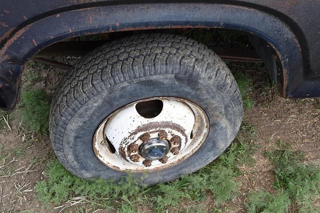 Thumbnail image Ford F-250 10