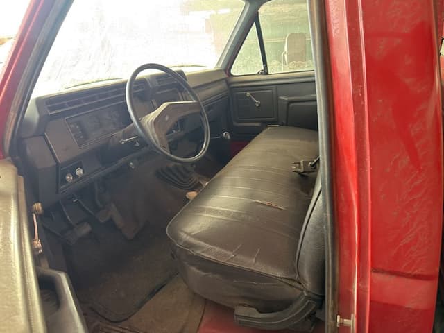 Image of Ford F-350 equipment image 4