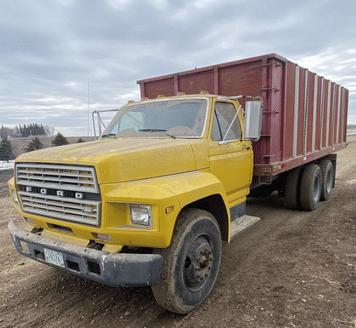 Main image Ford F700