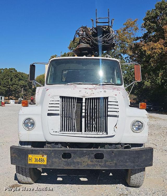 Image of Ford L9000 equipment image 1