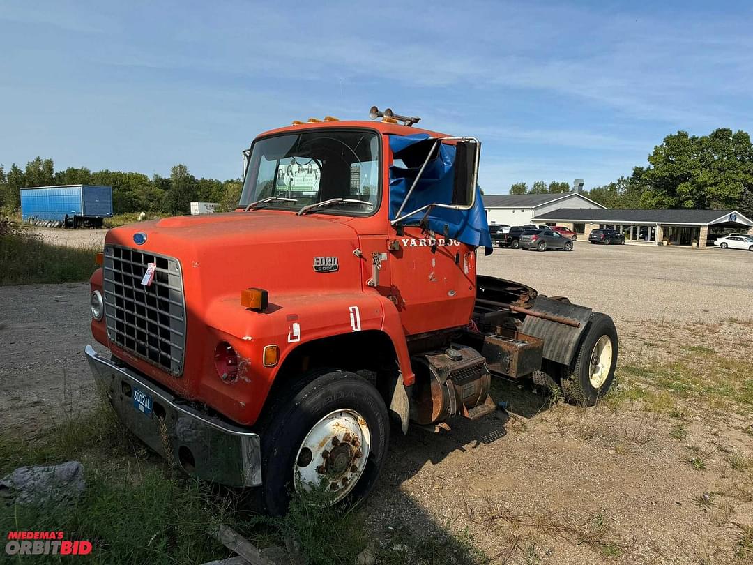 Image of Ford L9000 Primary image