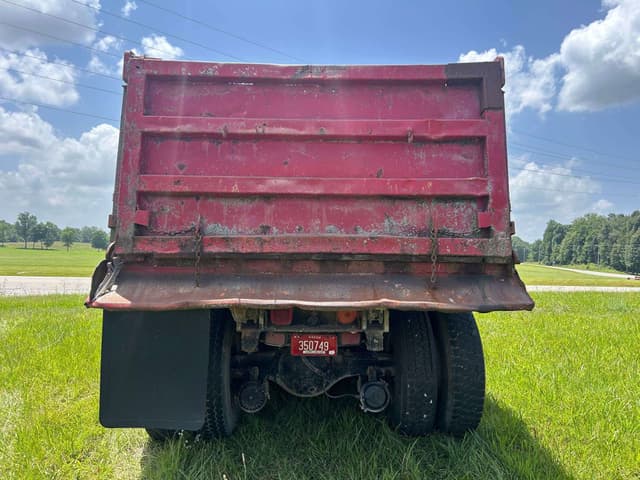 Image of Ford LT8000 equipment image 3
