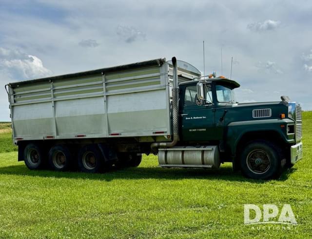 Image of Ford LTL9000 equipment image 2