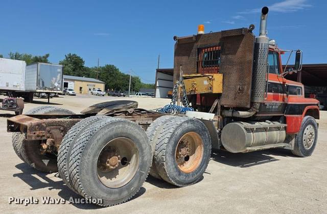 Image of Ford LTL9000 equipment image 4