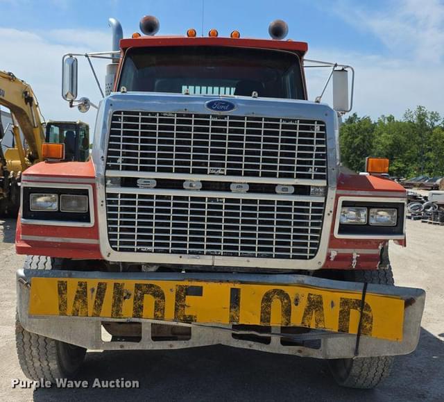 Image of Ford LTL9000 equipment image 1