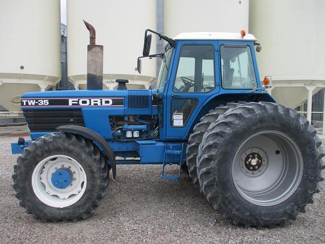 Image of Ford TW-35 equipment image 2