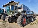 1984 Gleaner N6 Image