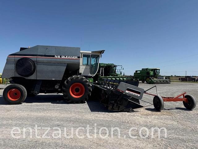 Image of Gleaner N6 equipment image 3
