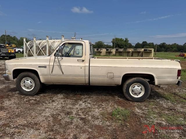 Image of GMC 2500 equipment image 4