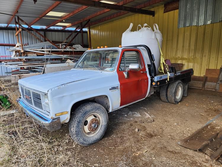 Main image GMC 3500 1