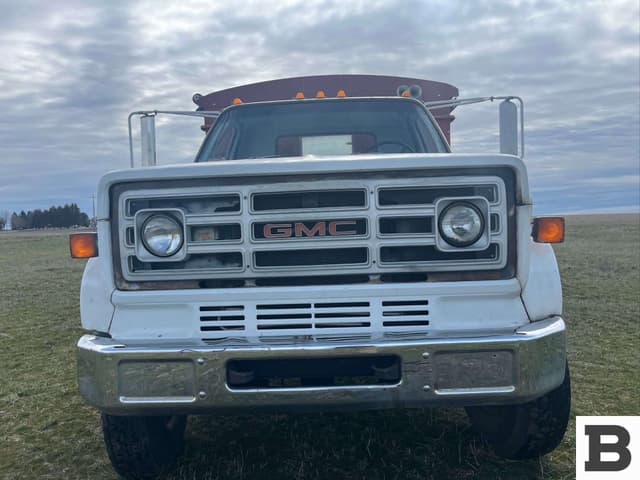 Image of GMC C7000 equipment image 2